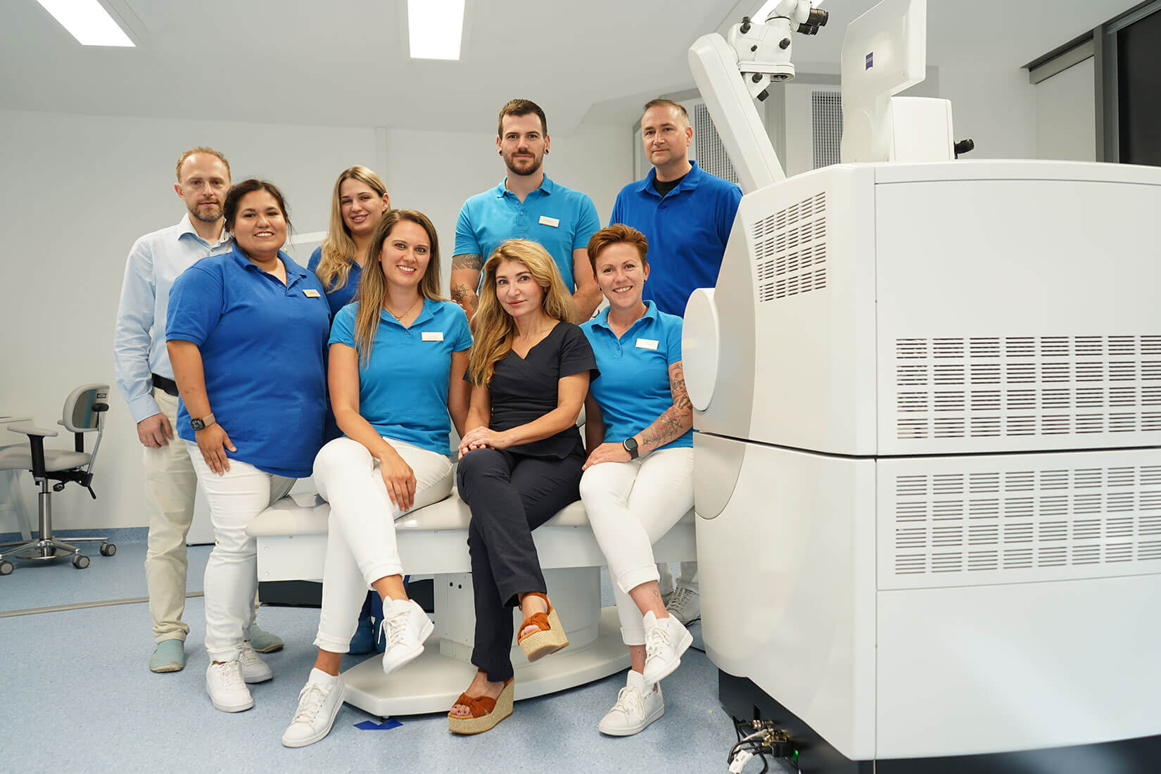 Beratungstermin buchen bei Augenarzt und Augenlasern Neue Augen Báynai