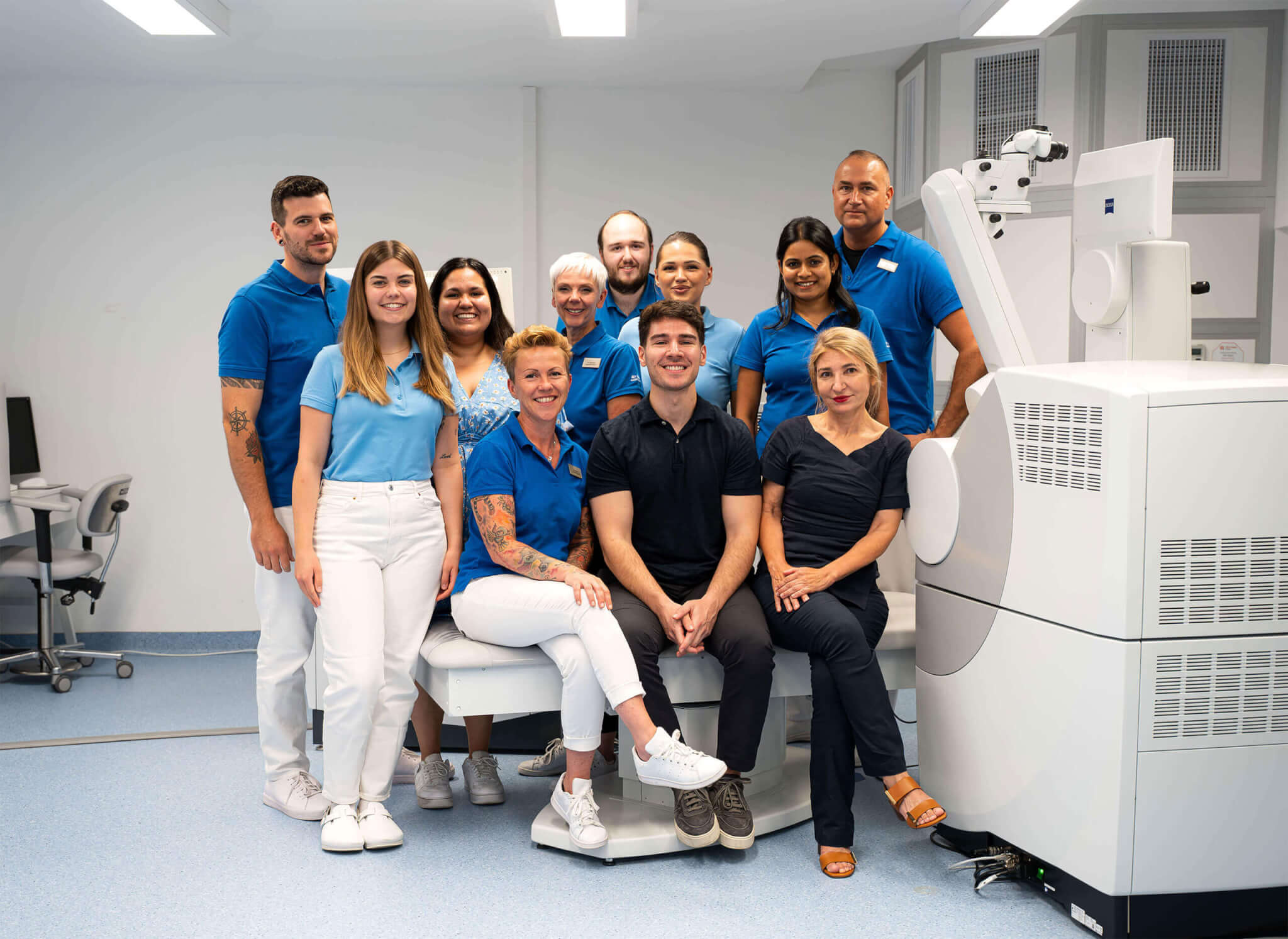 Beratungstermin buchen bei Augenarzt und Augenlasern Neue Augen Báynai